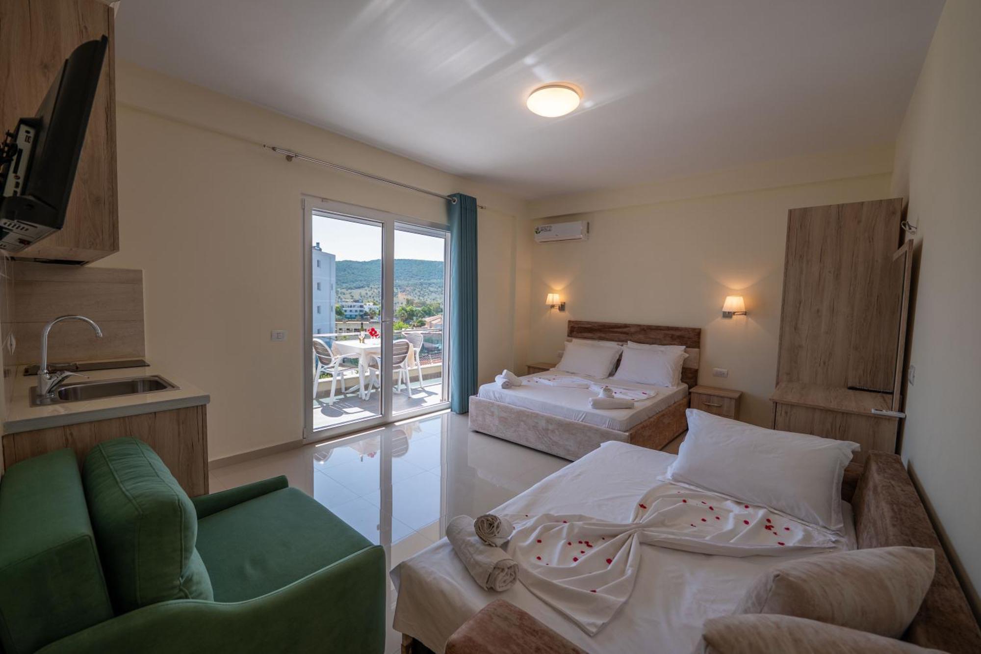 Golden Hotel